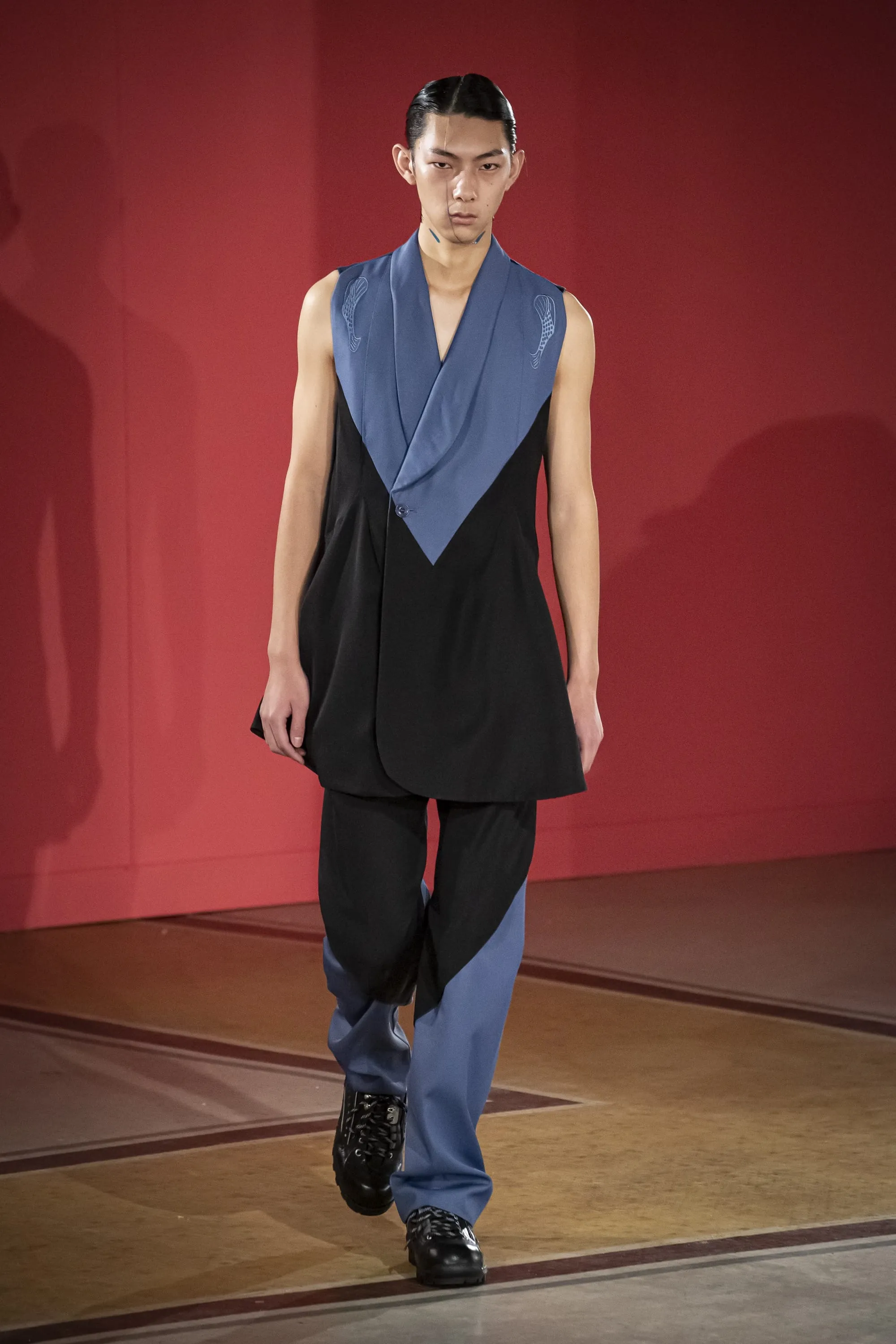 Kiko Kostadinov AW20 Lapsed Influence Look 1