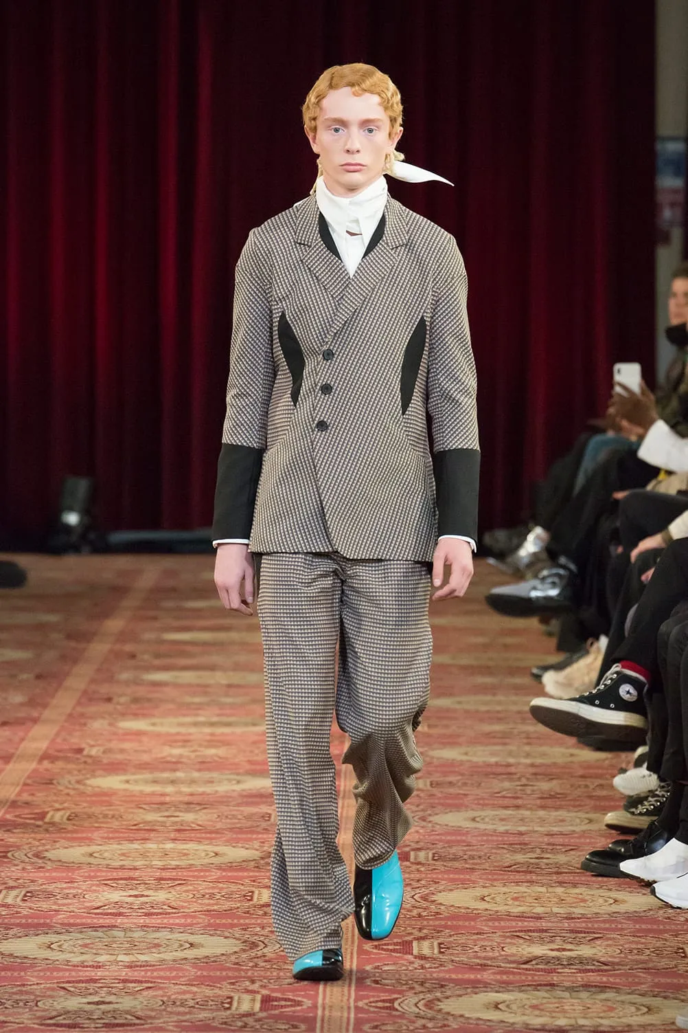 Kiko Kostadinov Tulcea 189/965. SS20 runway look