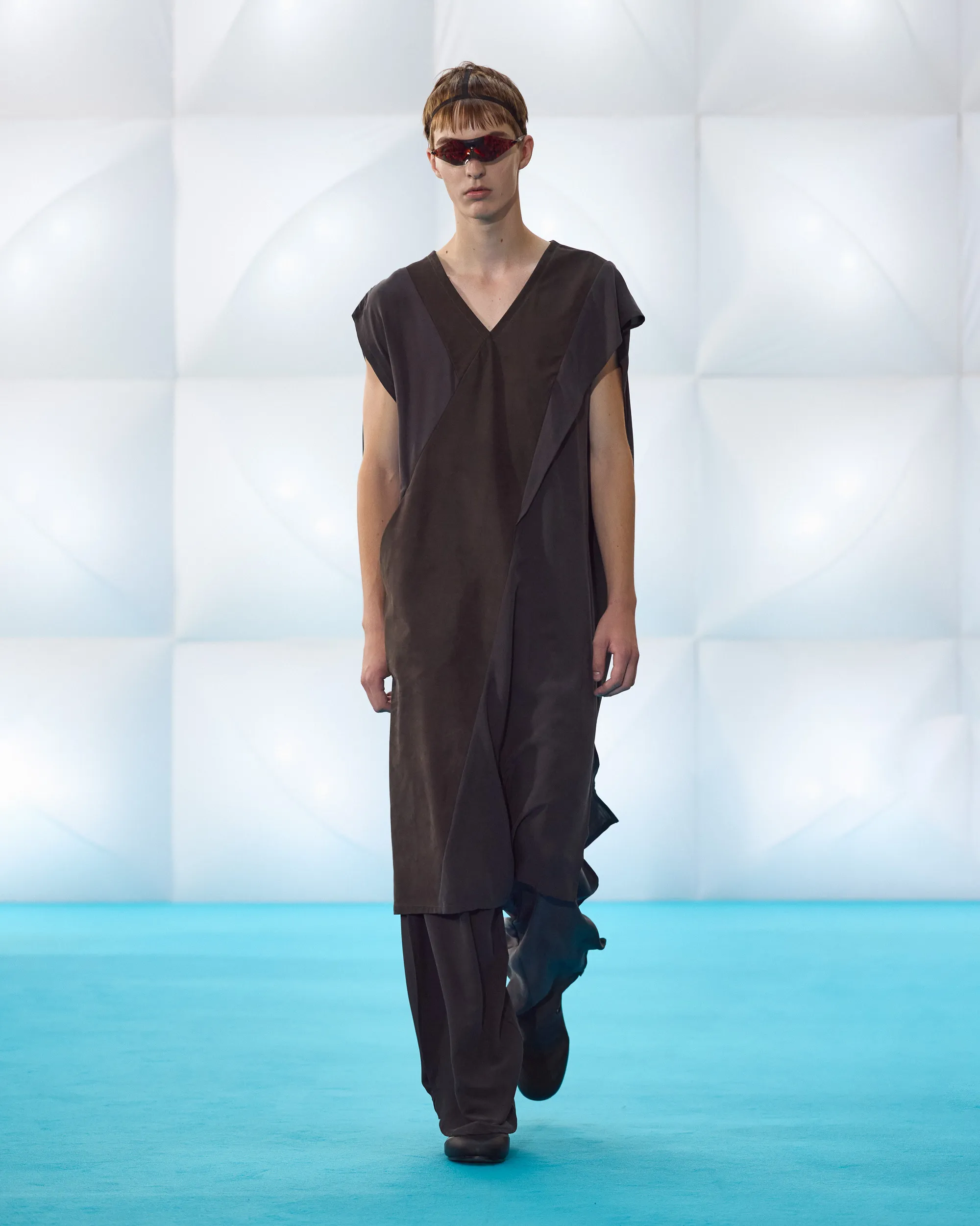 Kiko Kostadinov SS27 Extroflexion Look 1